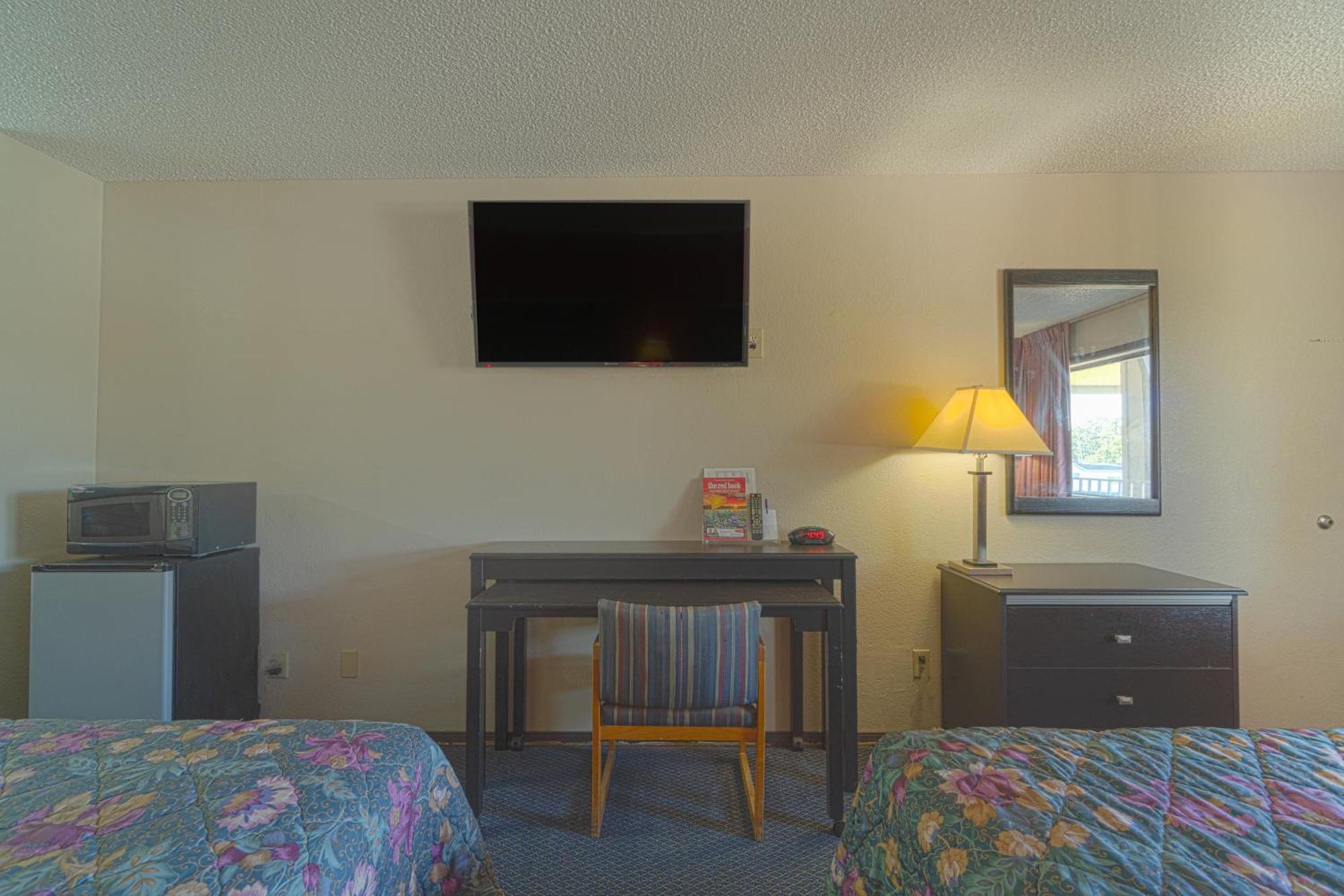 Regency Inn & Suites By Oyo Bay City Tx Zewnętrze zdjęcie