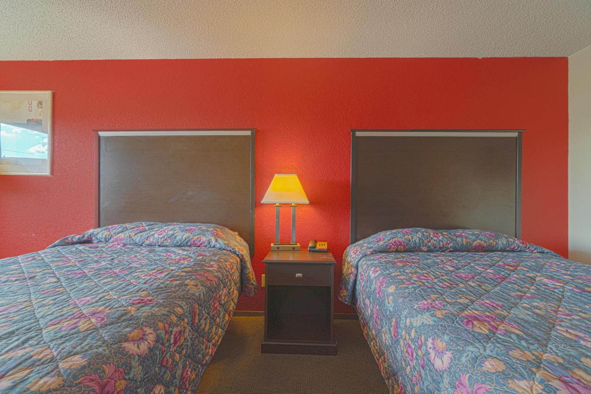 Regency Inn & Suites By Oyo Bay City Tx Zewnętrze zdjęcie
