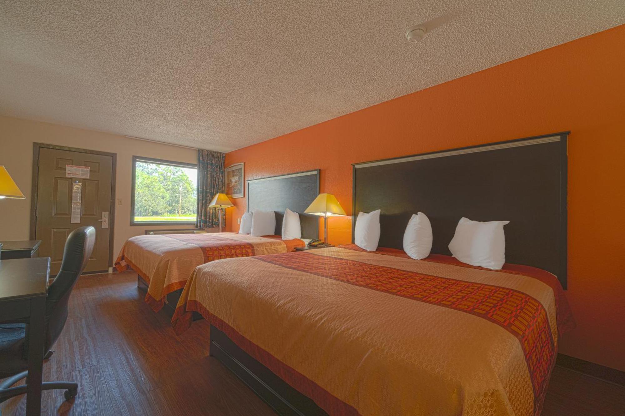 Regency Inn & Suites By Oyo Bay City Tx Zewnętrze zdjęcie