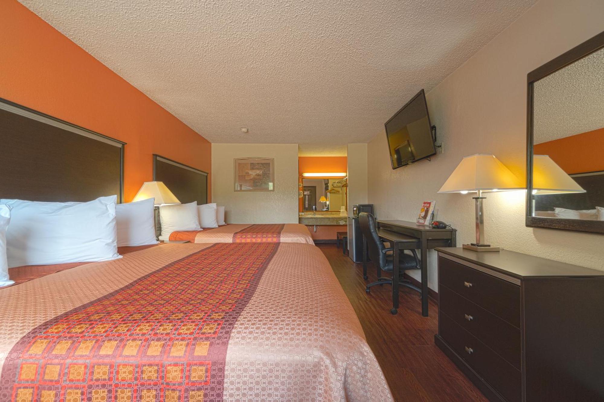 Regency Inn & Suites By Oyo Bay City Tx Zewnętrze zdjęcie