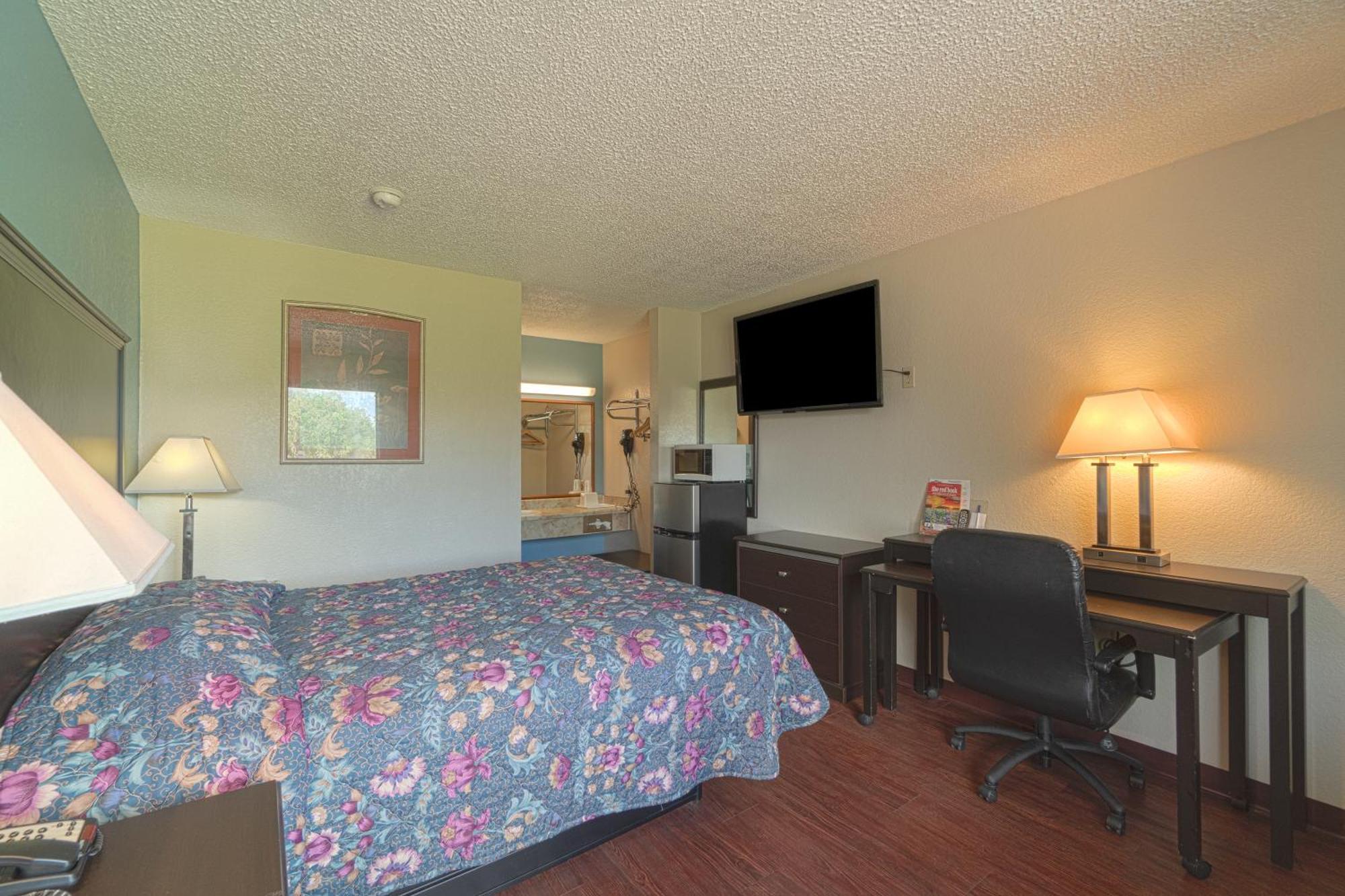 Regency Inn & Suites By Oyo Bay City Tx Zewnętrze zdjęcie