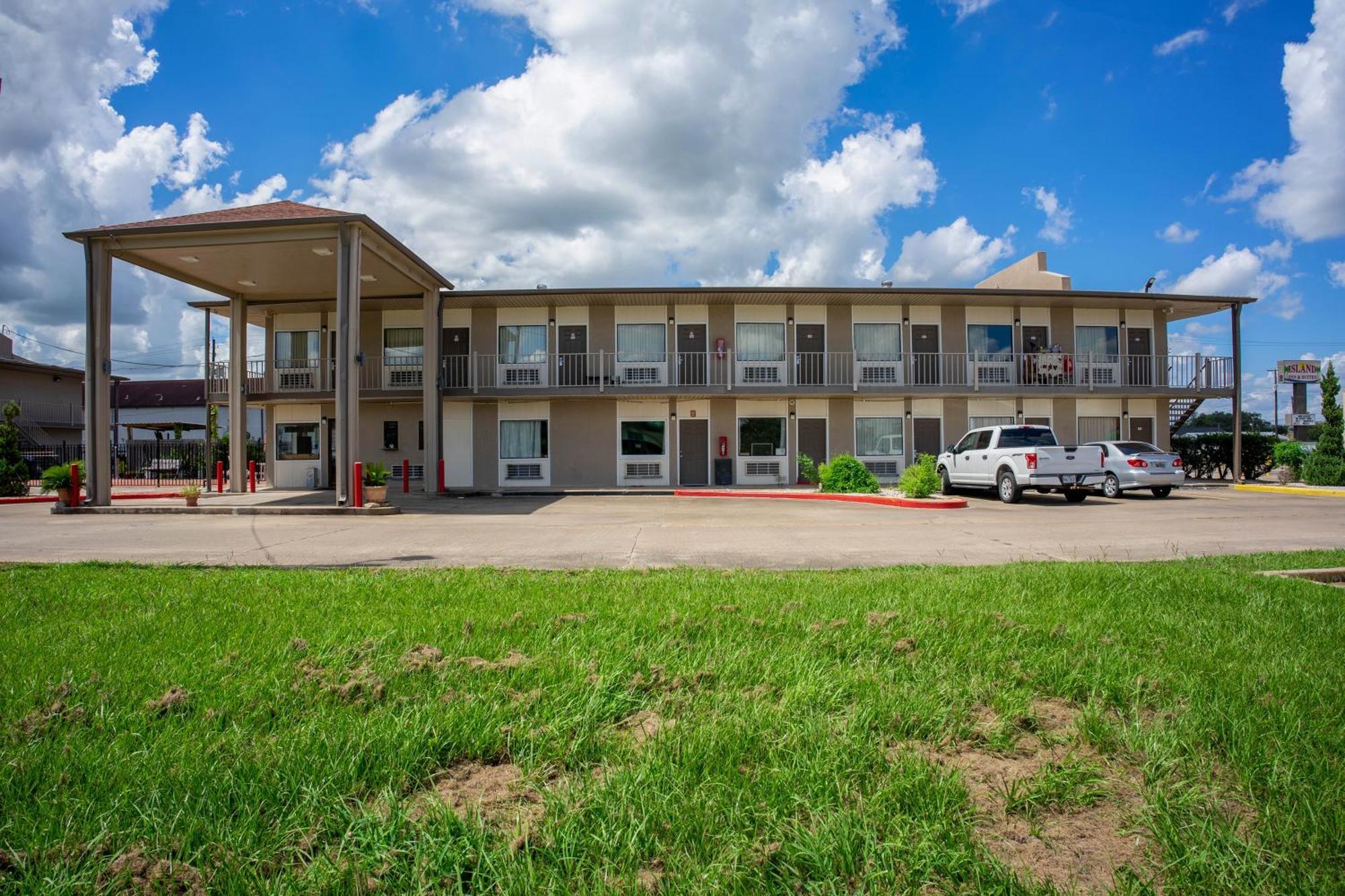 Regency Inn & Suites By Oyo Bay City Tx Zewnętrze zdjęcie